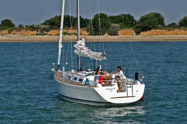 segel yacht Dufour 365 2
